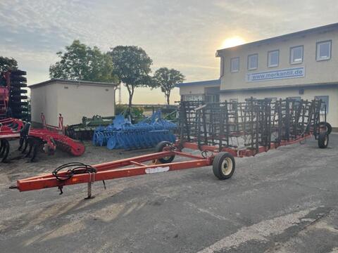 Sonstige Farm King Strohstriegel 18m