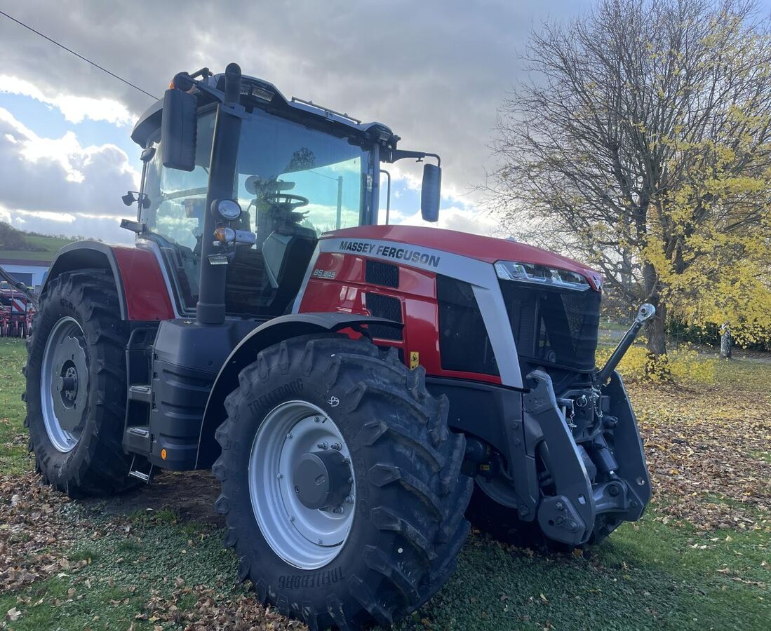 Massey Ferguson S8 245 Dyna7 2