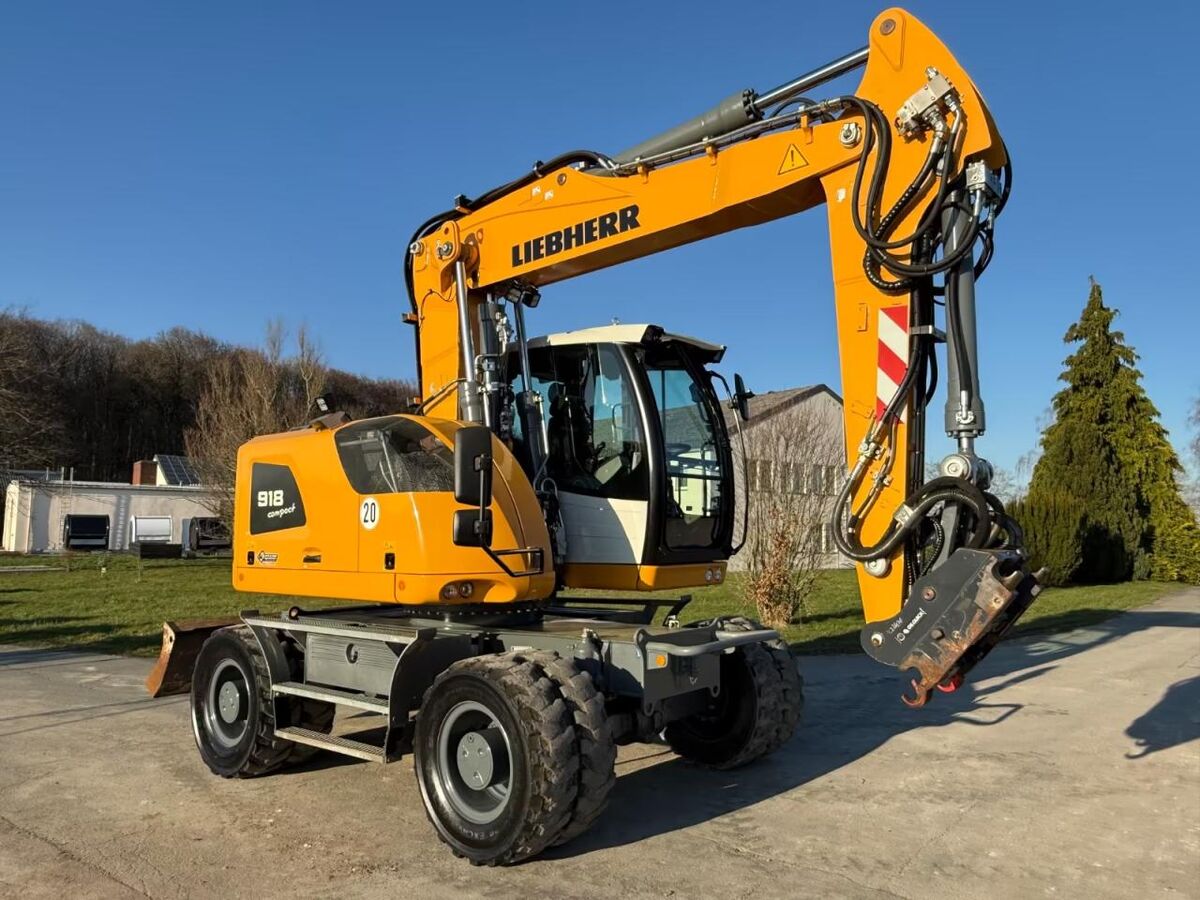 Liebherr A918 Compact Litronic / Oil Quick 3