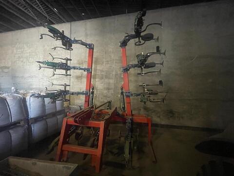 Hatzenbichler Frontanbauhackmaschine 8/75