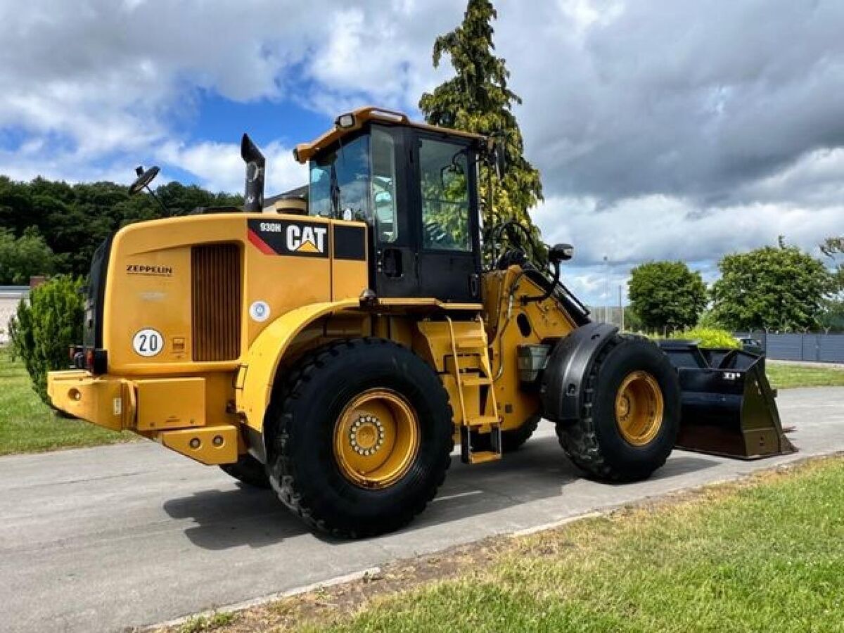 Caterpillar 930H 2