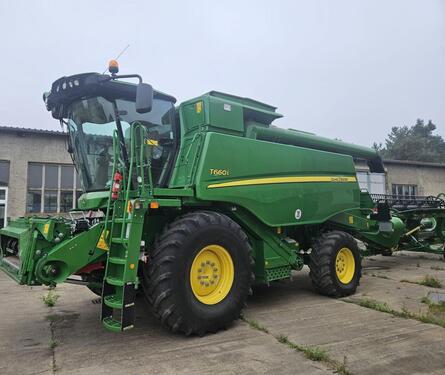 John Deere T 660i