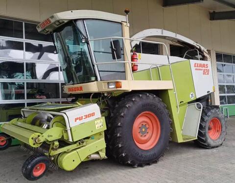 Claas Jaguar 820