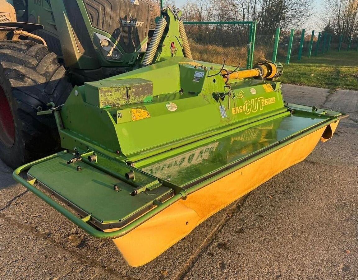 Krone Easy Cut 9140CV und Easy 32Cut CVF inkl. Schwadz 2