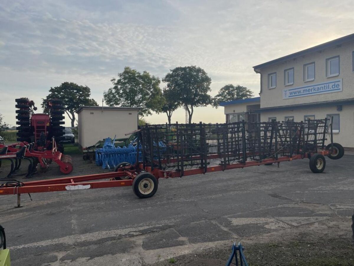 Farm King Strohstriegel 18m 2