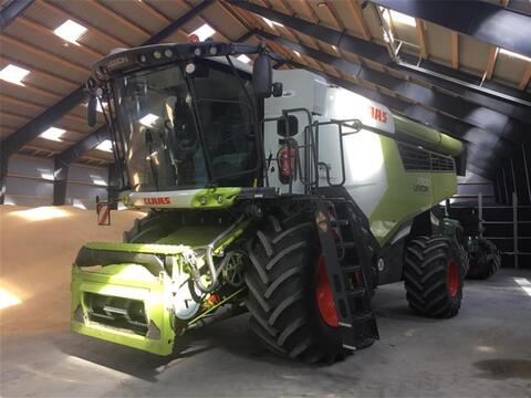 <strong>CLAAS Lexion 7700 4W</strong><br />