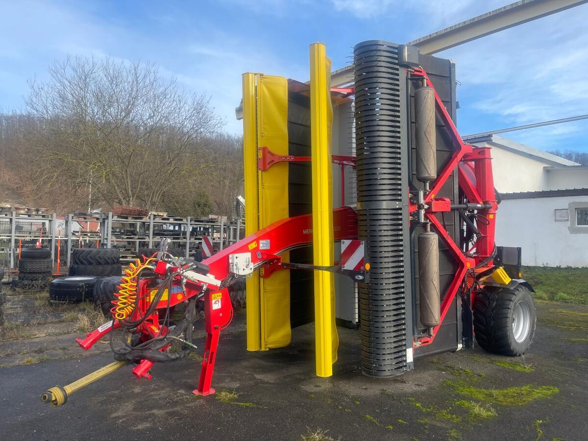 Pöttinger Mergento VT 9220 Bandschwader 1