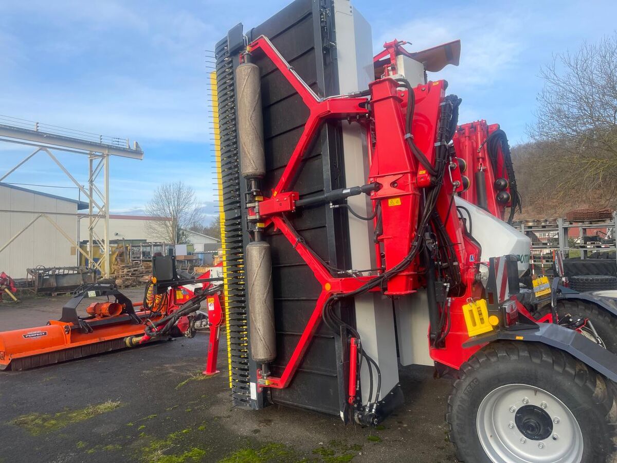 Pöttinger Mergento VT 9220 Bandschwader 3