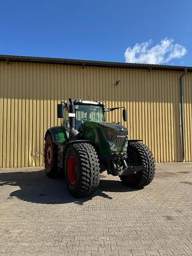 Fendt 828 Vario S4 Profi Plus + FH+FZW