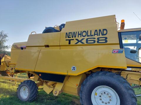 New Holland TX 68 Plus