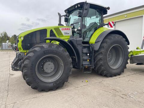 <strong>CLAAS AXION 930</strong><br />