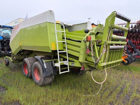 Claas Quadrant 2200 RC