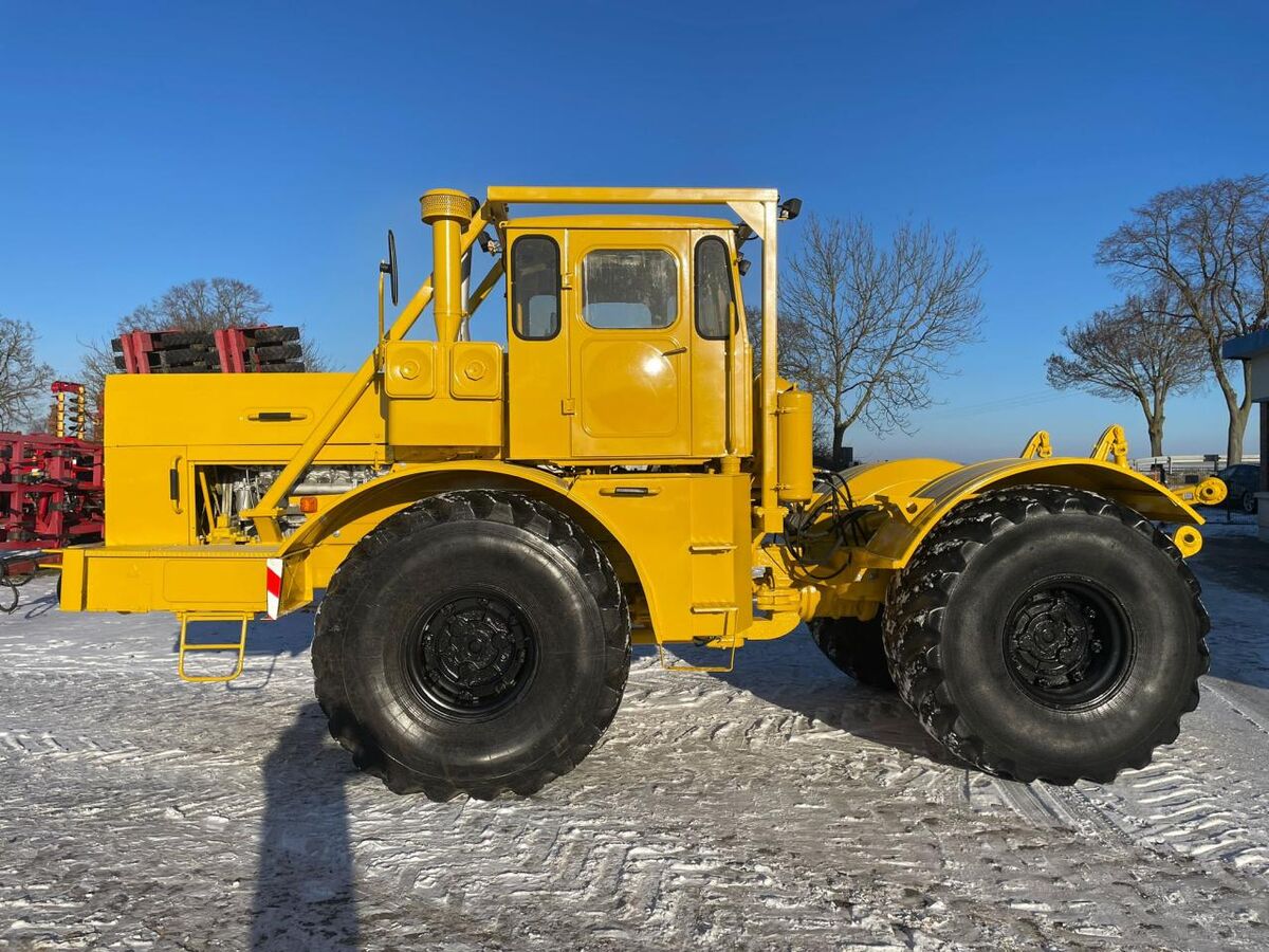 Kirovets K 701 V12 2