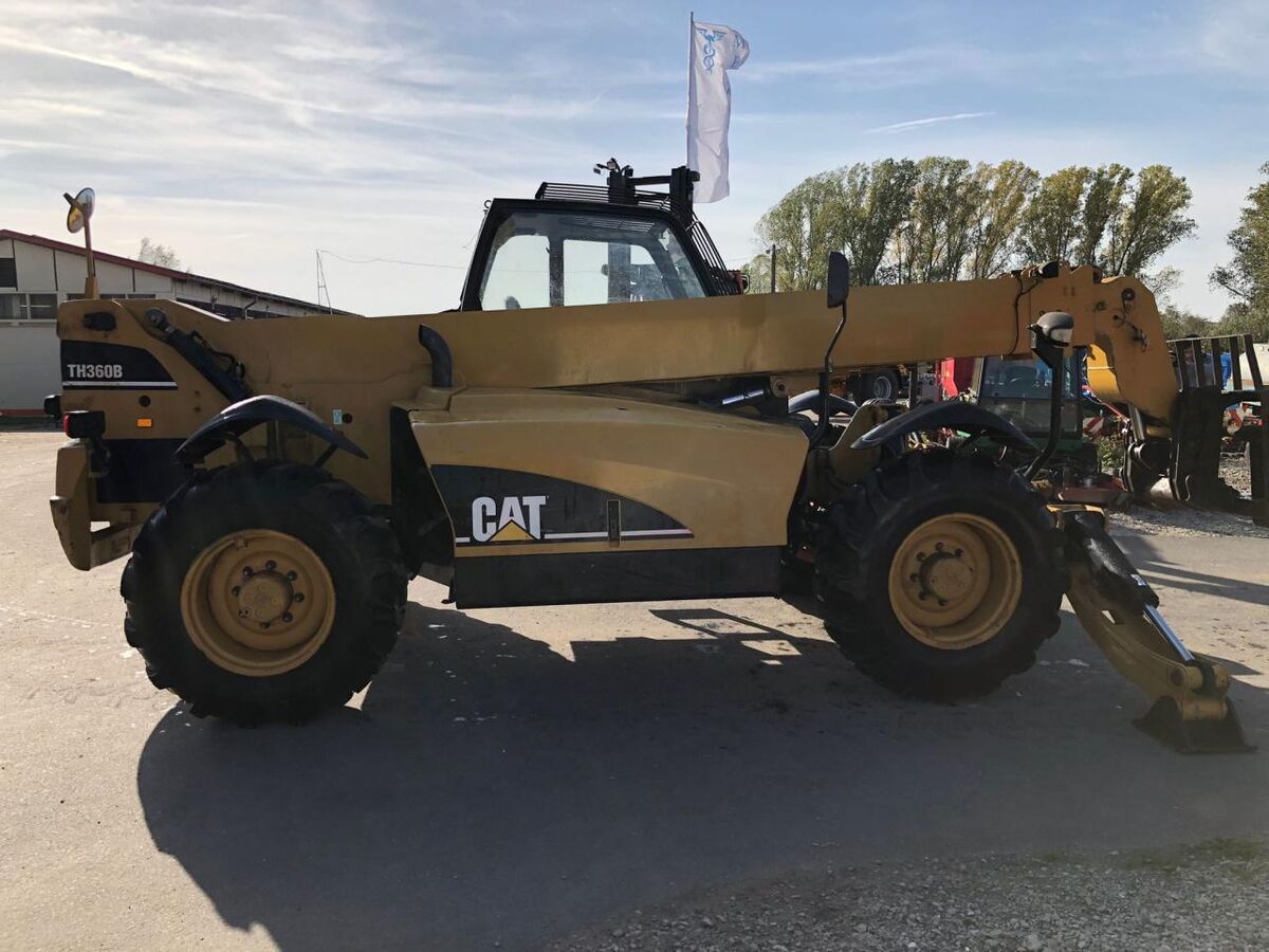 Caterpillar TH 360B 13 Meter 3