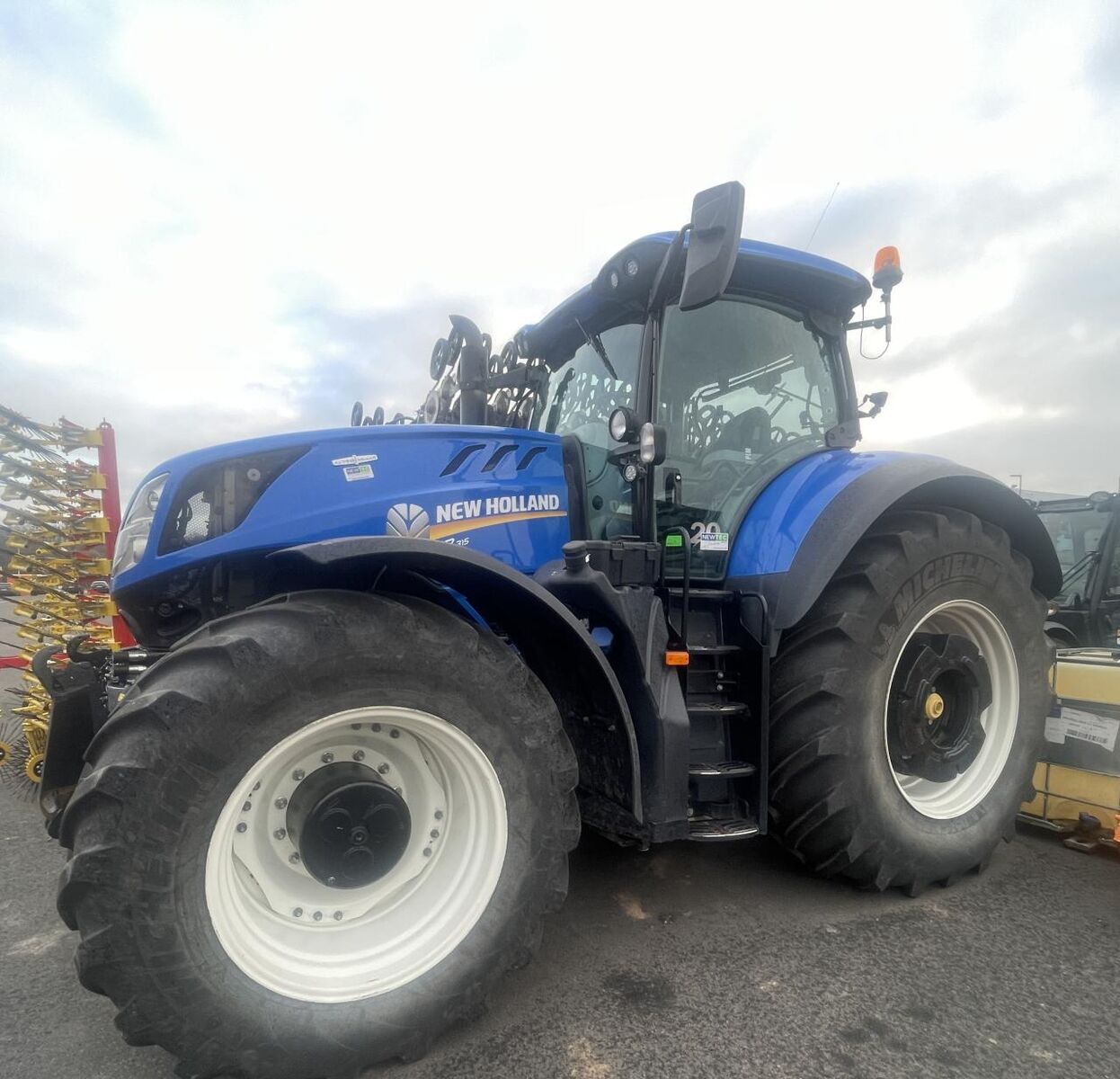 New Holland T 7.315 2