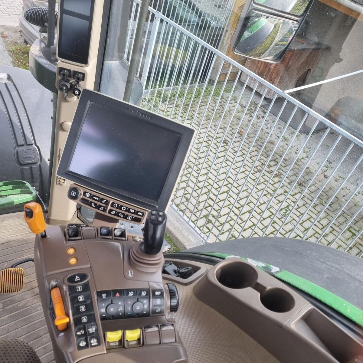 John Deere 7310 R e23 3