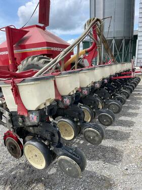 Horsch Horsch Maistro 12 RC + Säwagen