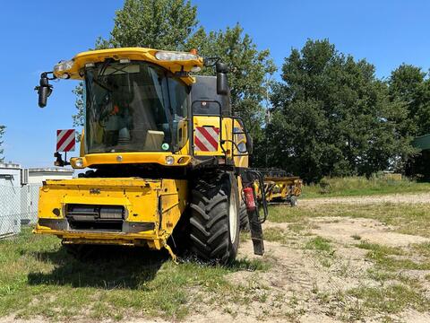 New Holland CR 9070