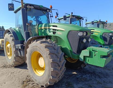 John Deere 7930