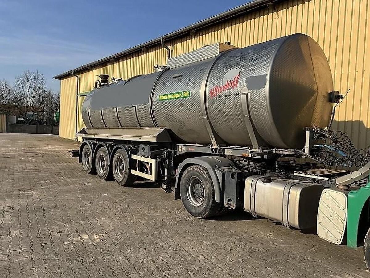 MAN TGS 19.360 4x4 mit Wienhoff 3-Achs Tanksatte 2