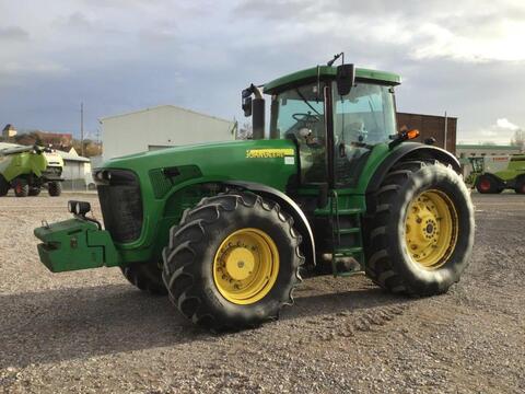 John Deere 8320