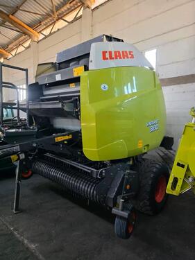 Claas Variant 380RC