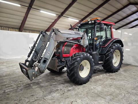 <strong>Valtra N91</strong><br />