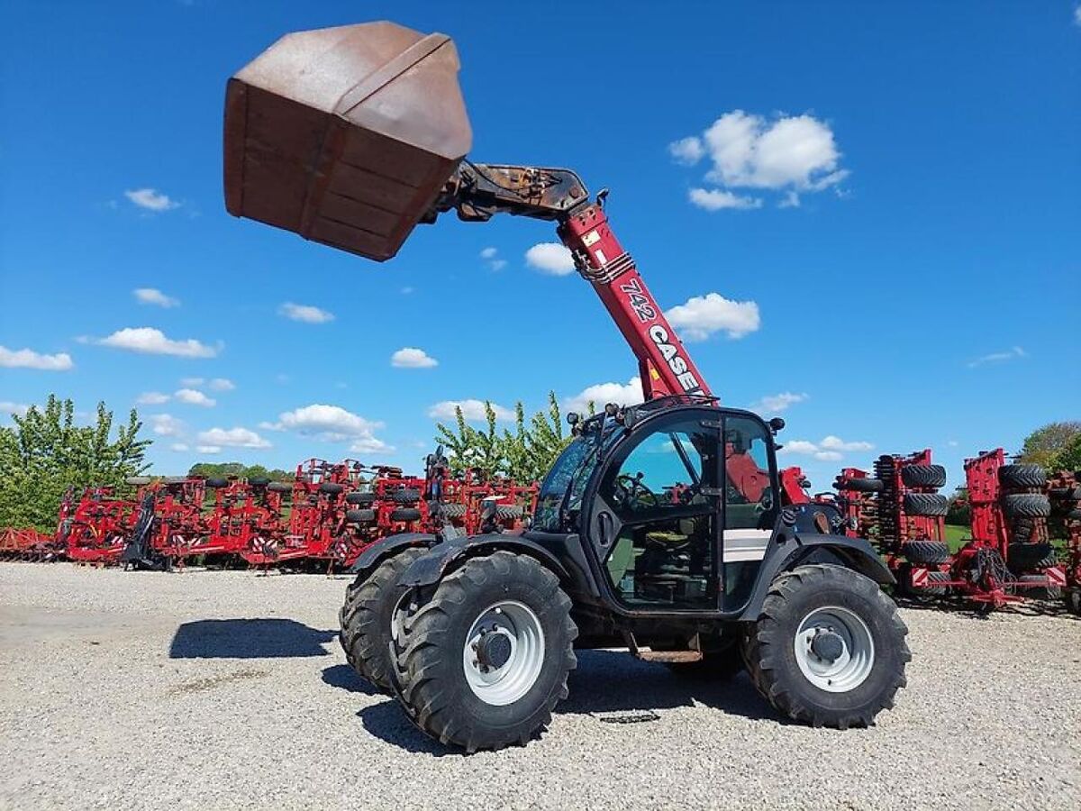 Case IH IH Farmlift 742 2