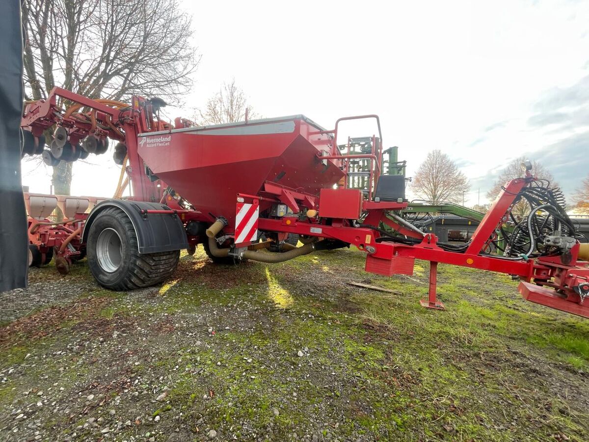 Kverneland Optima HD e-Drive 12 mit FlexCart 2