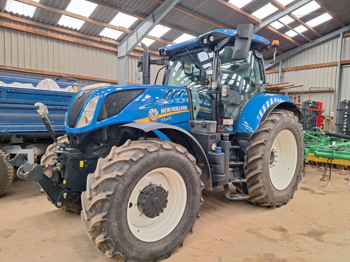 New Holland T7.215 S 1