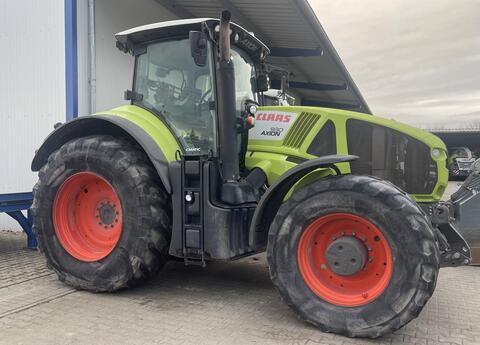 CLAAS Axion 930