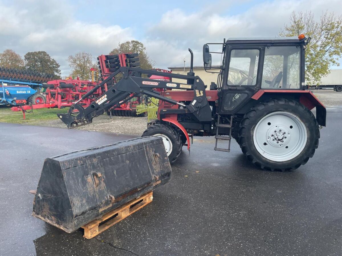 Belarus MTS 820 + FL 3