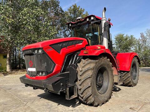 Kirovets K-742M