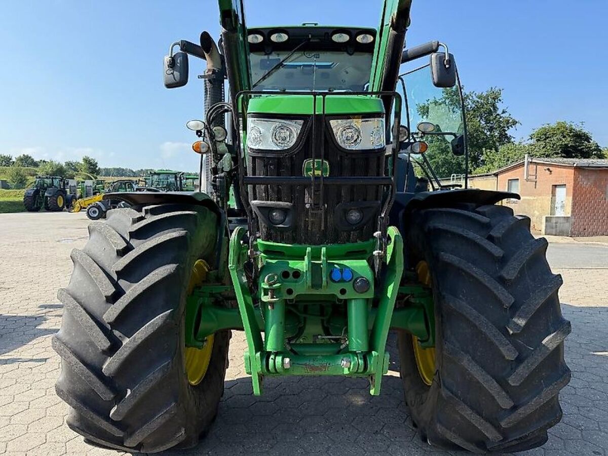 John Deere 6210R 3