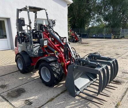 Weidemann 1260 EPS-Klappdach / ECS