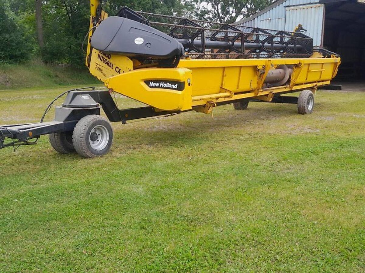 New Holland Schneidwerk 9,10 m 1