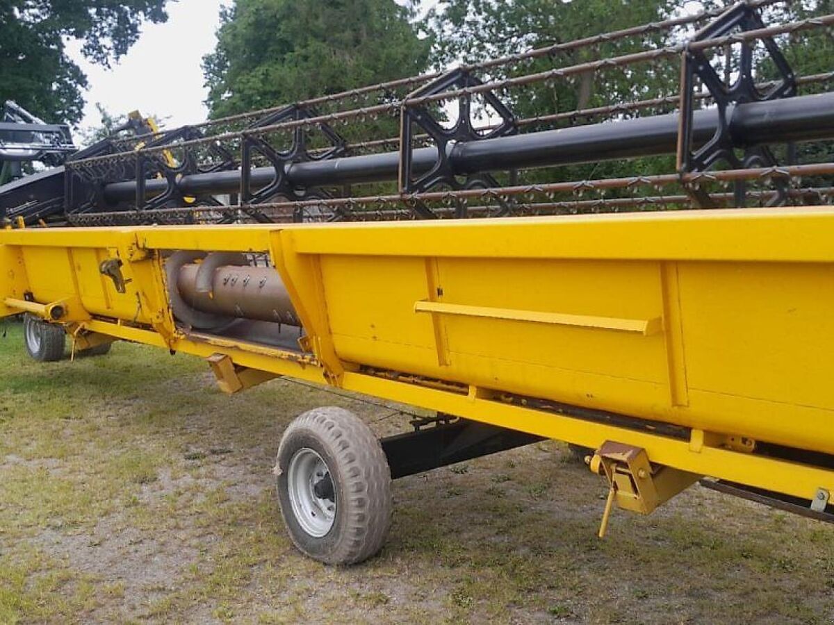 New Holland Schneidwerk 9,10 m 3