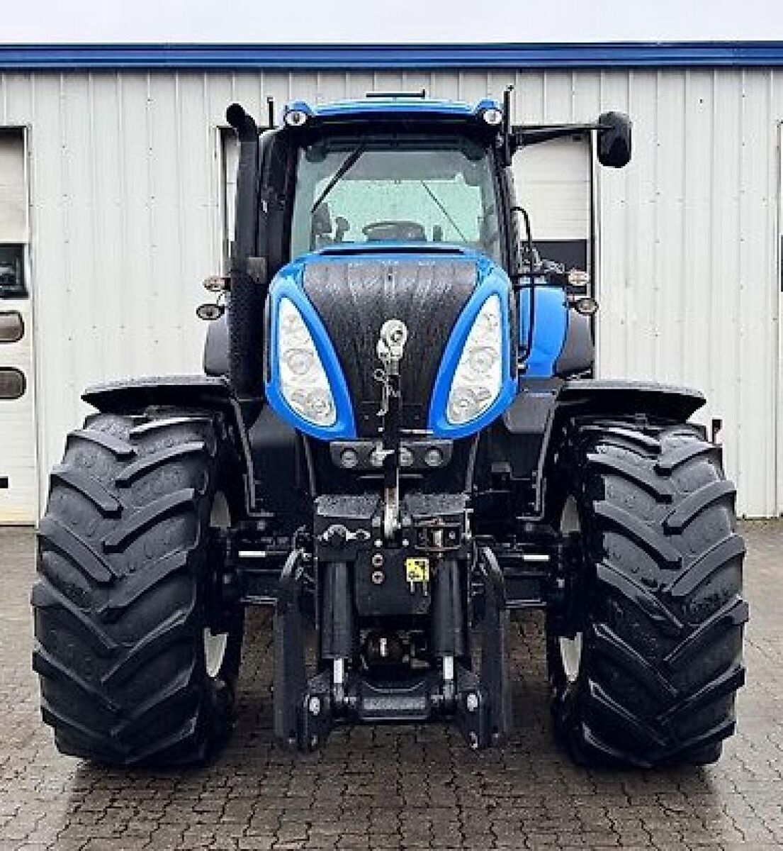 New Holland T8.360  2750h 3