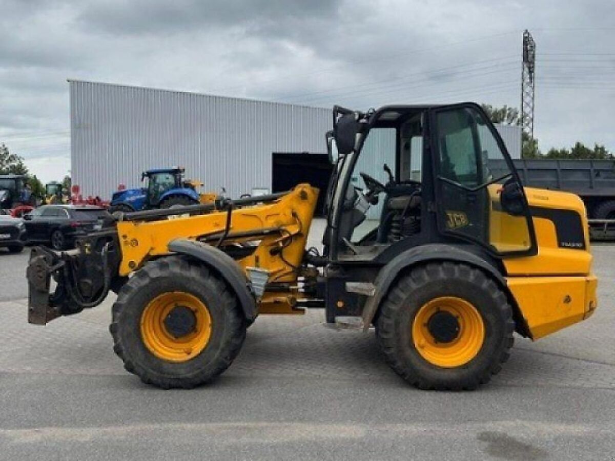 JCB TM 310 Agri 3