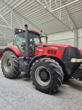 Case IH Magnum 310