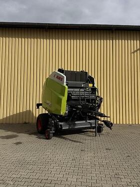 Claas Variant 385 RC Pro