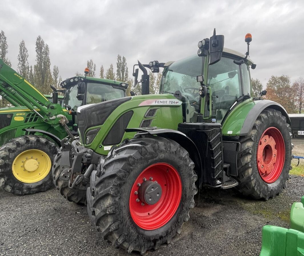 Fendt 824 Power Plus 1