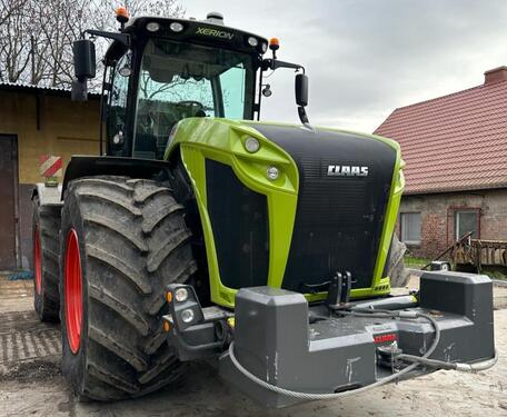 <strong>CLAAS Xerion 5000</strong><br />