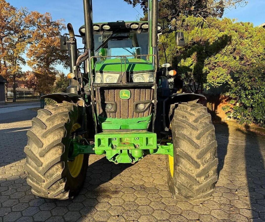 John Deere 6155R 3