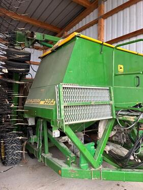 John Deere 740 A