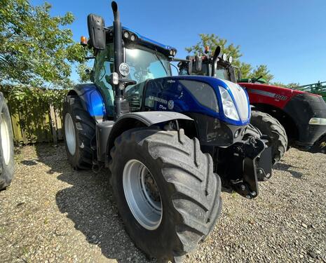 <strong>New Holland T 7.270</strong><br />