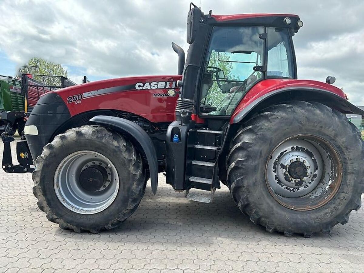 Case IH IH CVX 310 2