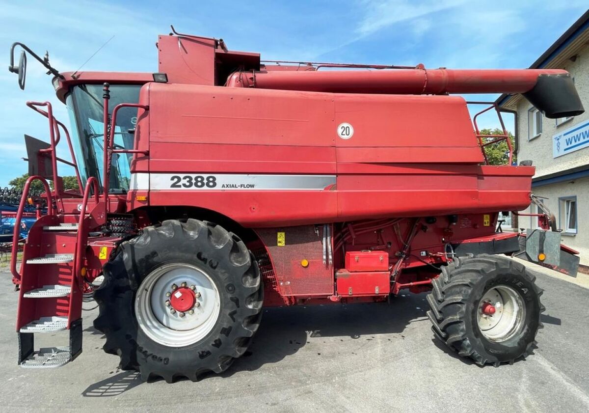 Case IH 2388 Axial Flow 3