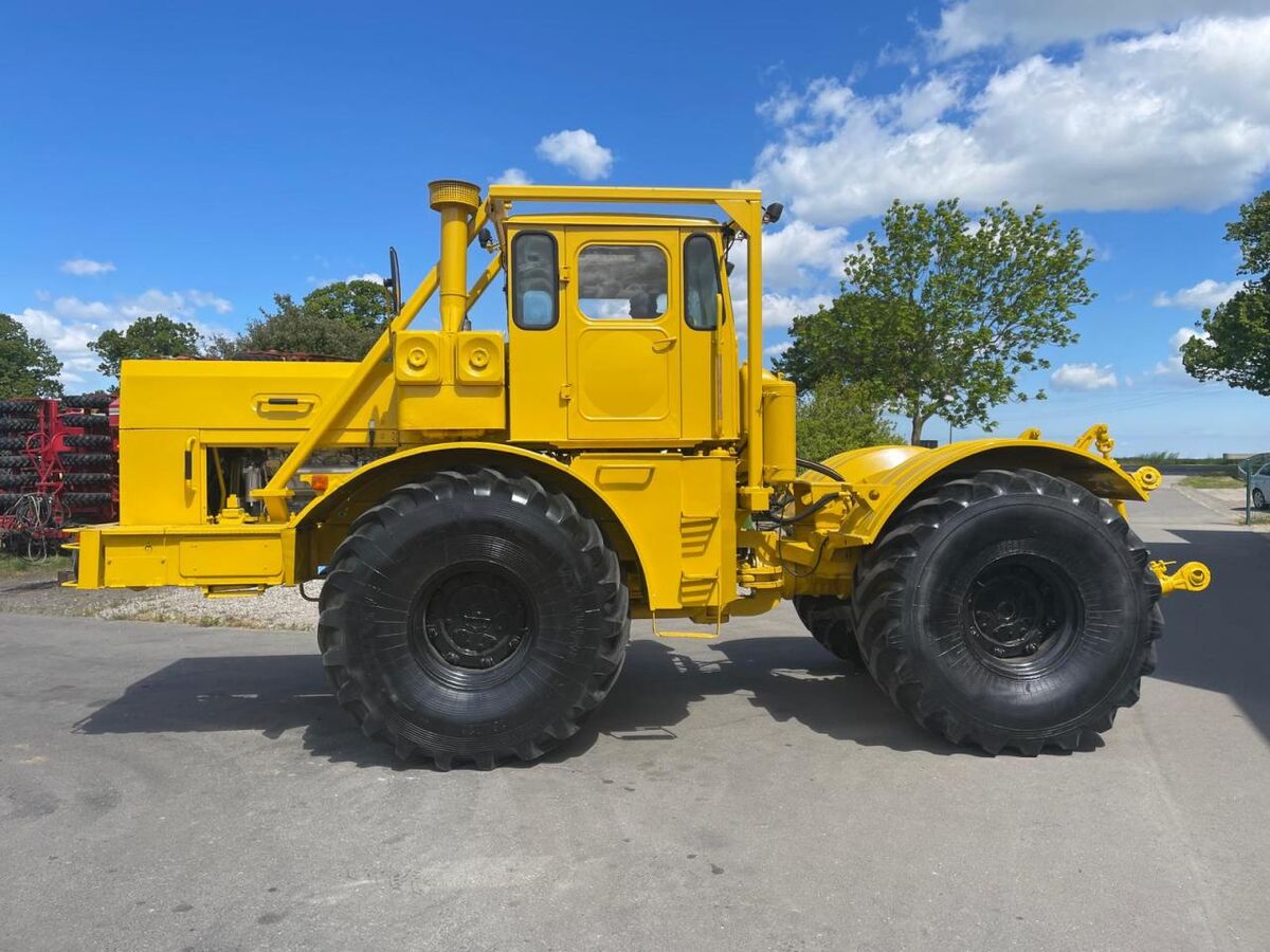 Kirovets K 701 V12 2