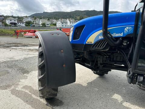 New Holland TN75SA